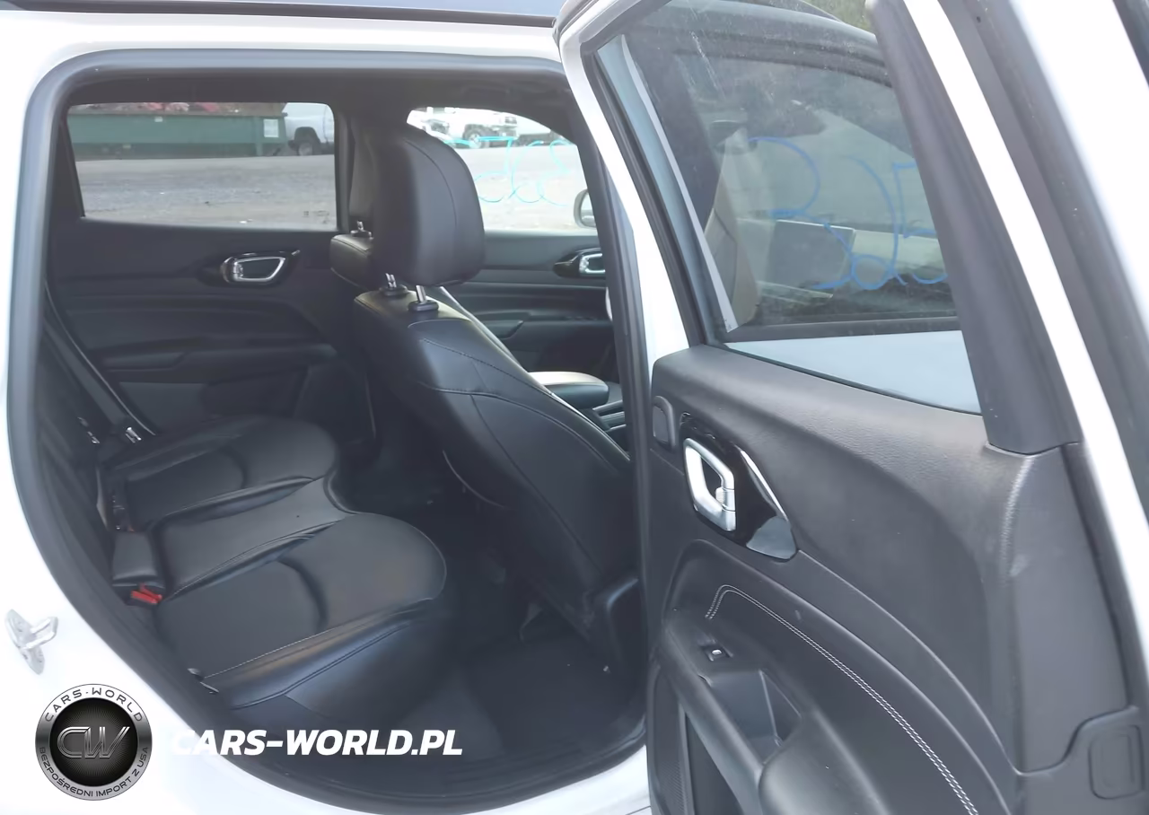 2023 Jeep Compass High Altitude 4X4 VIN:3C4NJDCN9PT567788 - 8