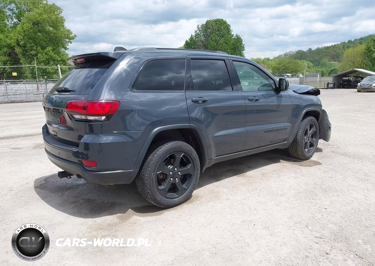 2018 Jeep Grand Cherokee Upland 4X4 VIN:1C4RJFAG7JC377959 - 4