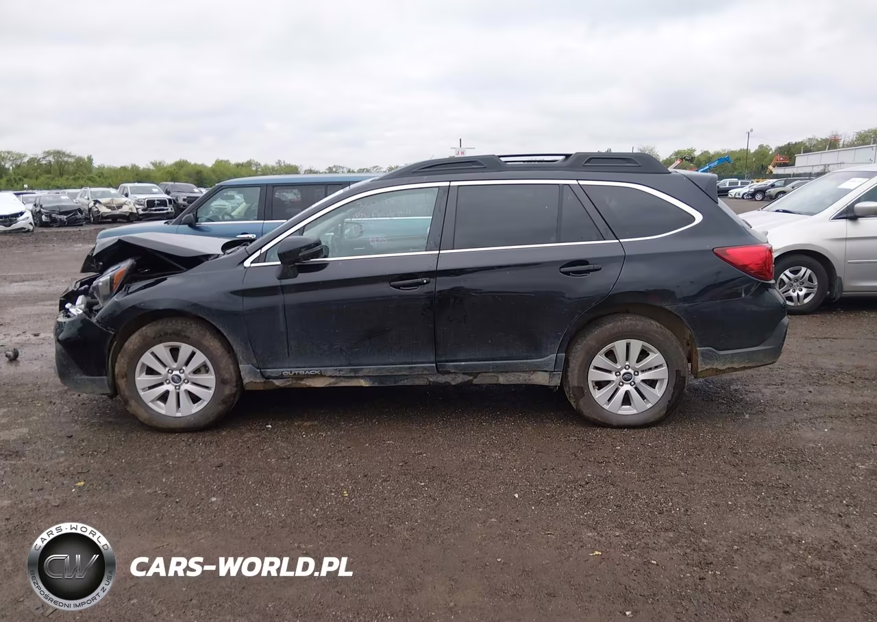 2018 Subaru Outback 2.5I Premium VIN:4S4BSAFC5J3251859 - 14