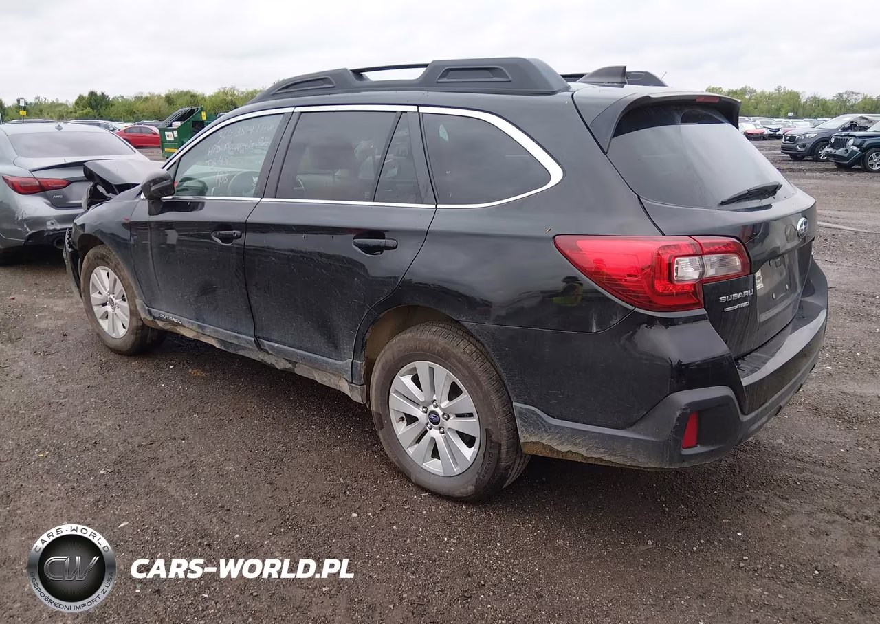 2018 Subaru Outback 2.5I Premium VIN:4S4BSAFC5J3251859 - 3