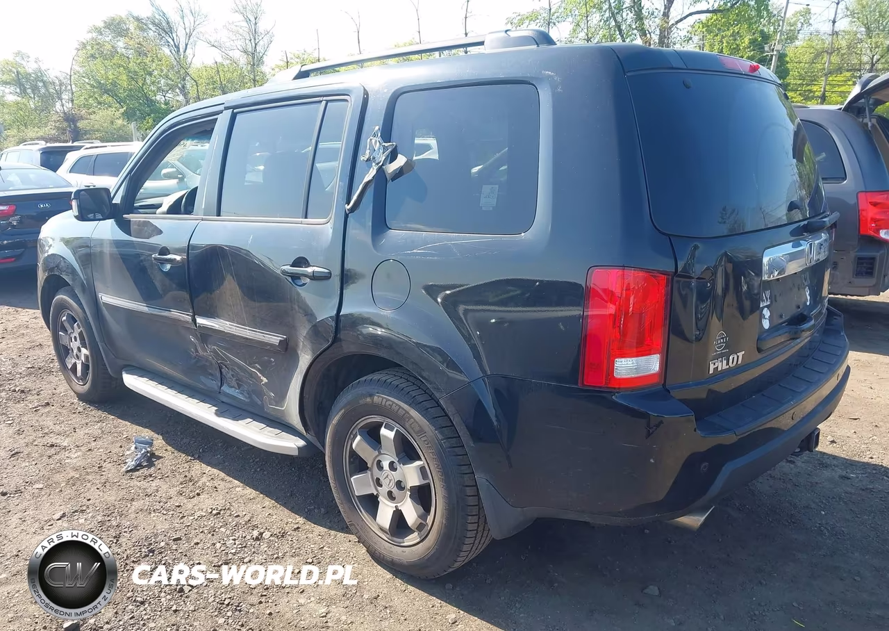 2011 Honda Pilot Touring VIN:5FNYF4H9XBB081296 - 3