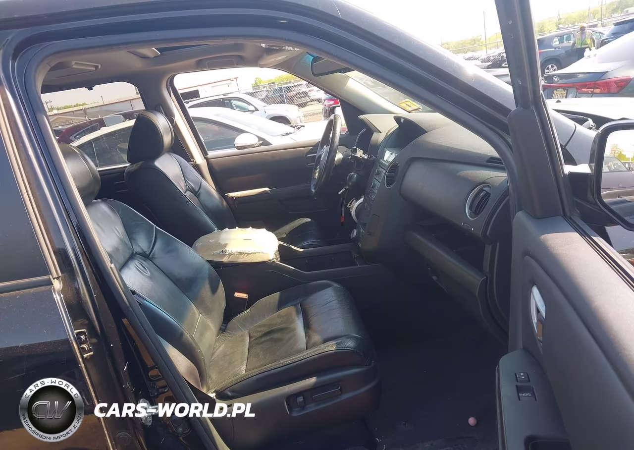 2011 Honda Pilot Touring VIN:5FNYF4H9XBB081296 - 5