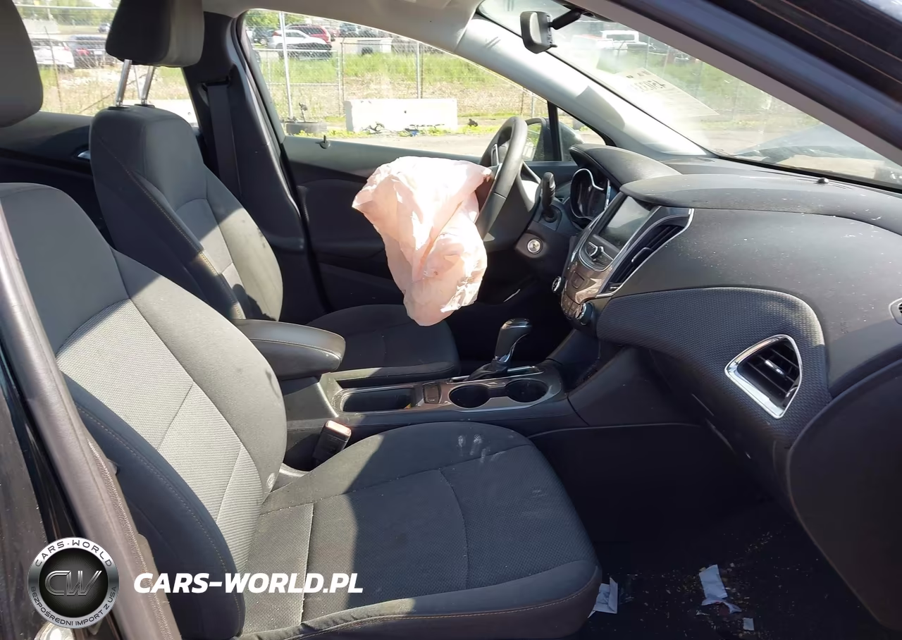 2019 Chevrolet Cruze Ls VIN:1G1BC5SM1K7150196 - 5