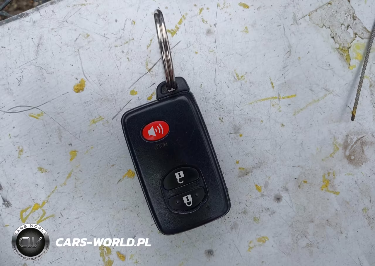 2012 Toyota Prius V Three VIN:JTDZN3EU6C3133287 - 11