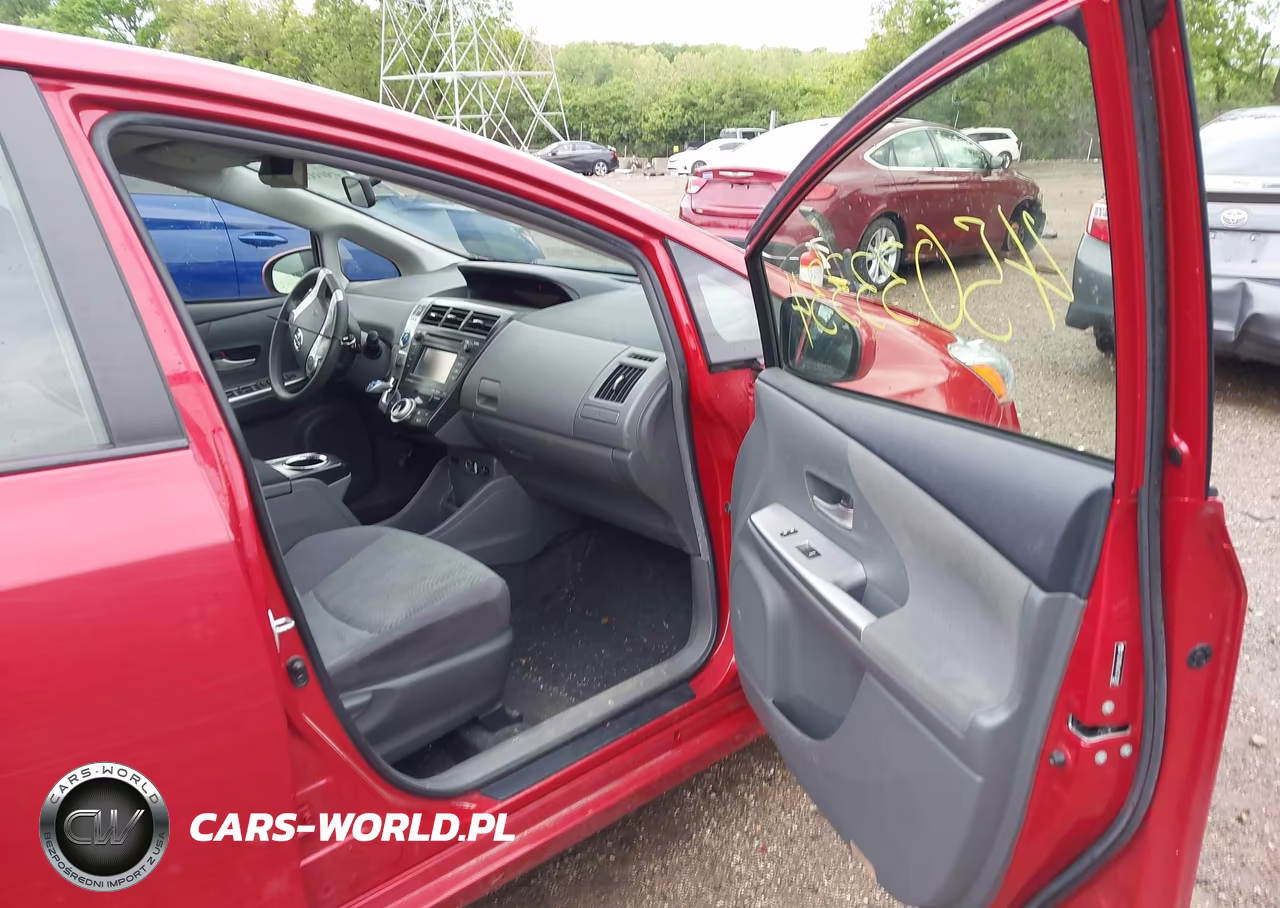 2012 Toyota Prius V Three VIN:JTDZN3EU6C3133287 - 5