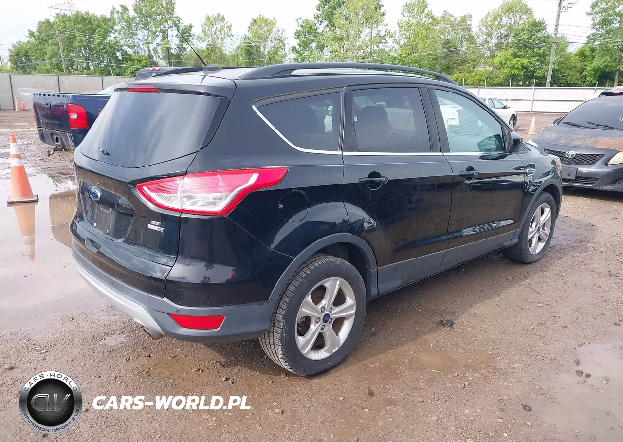 2016 Ford Escape Se VIN:1FMCU9G90GUB93792 - 4
