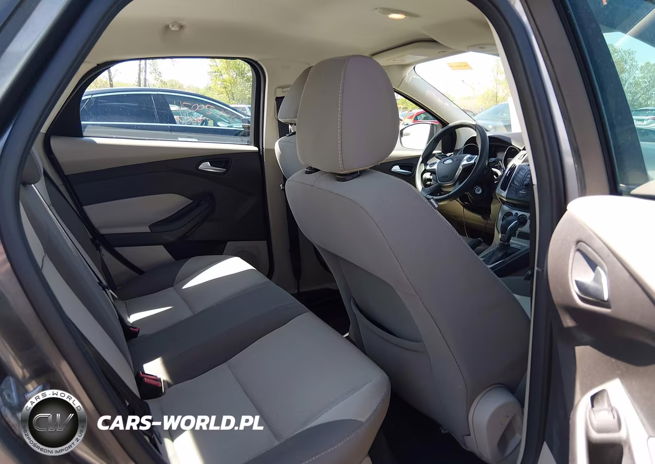 2014 Ford Focus Se VIN:1FADP3F22EL270155 - 8