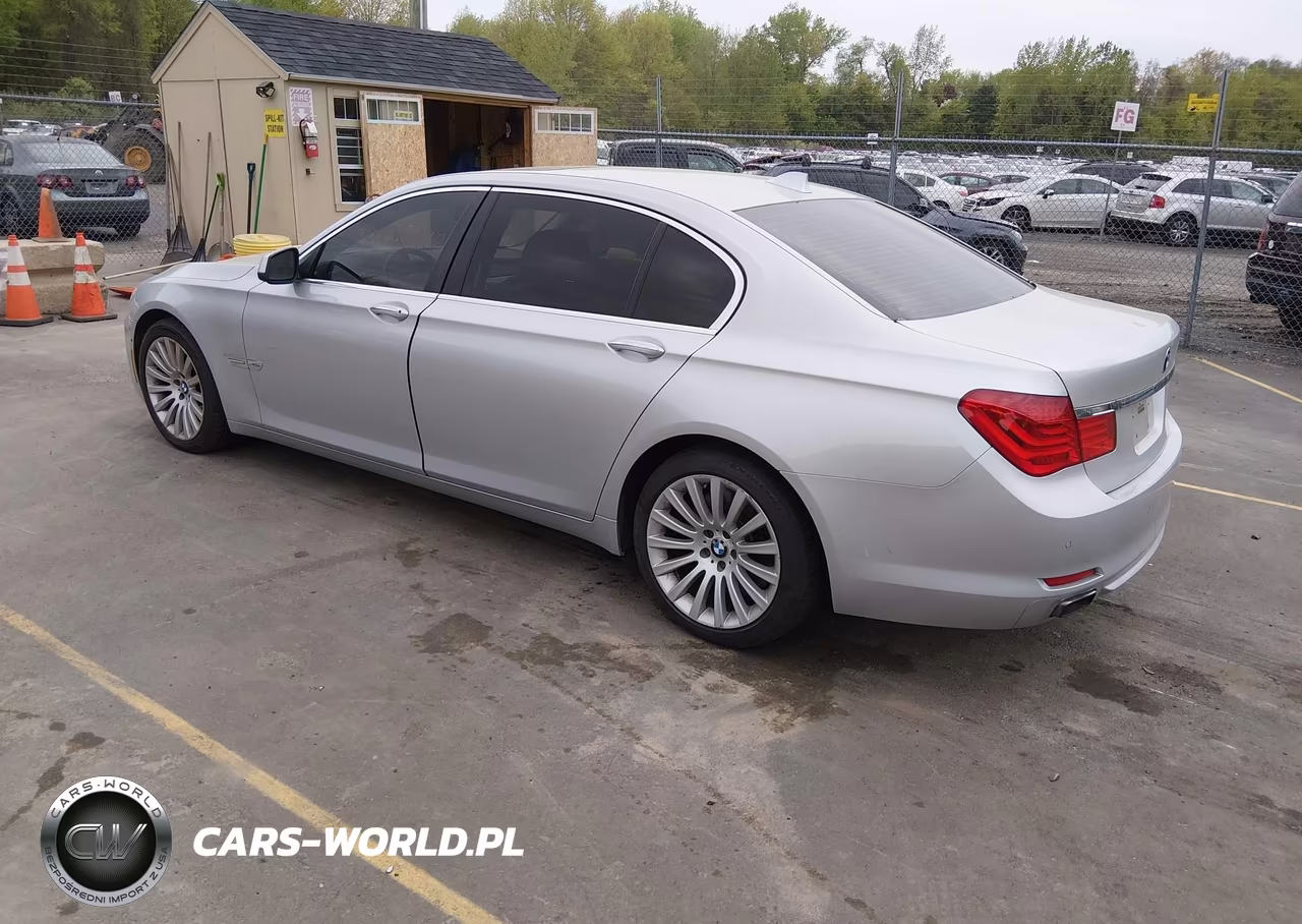 2010 BMW 750Li xDrive VIN:WBAKC8C56AC430828 - 3