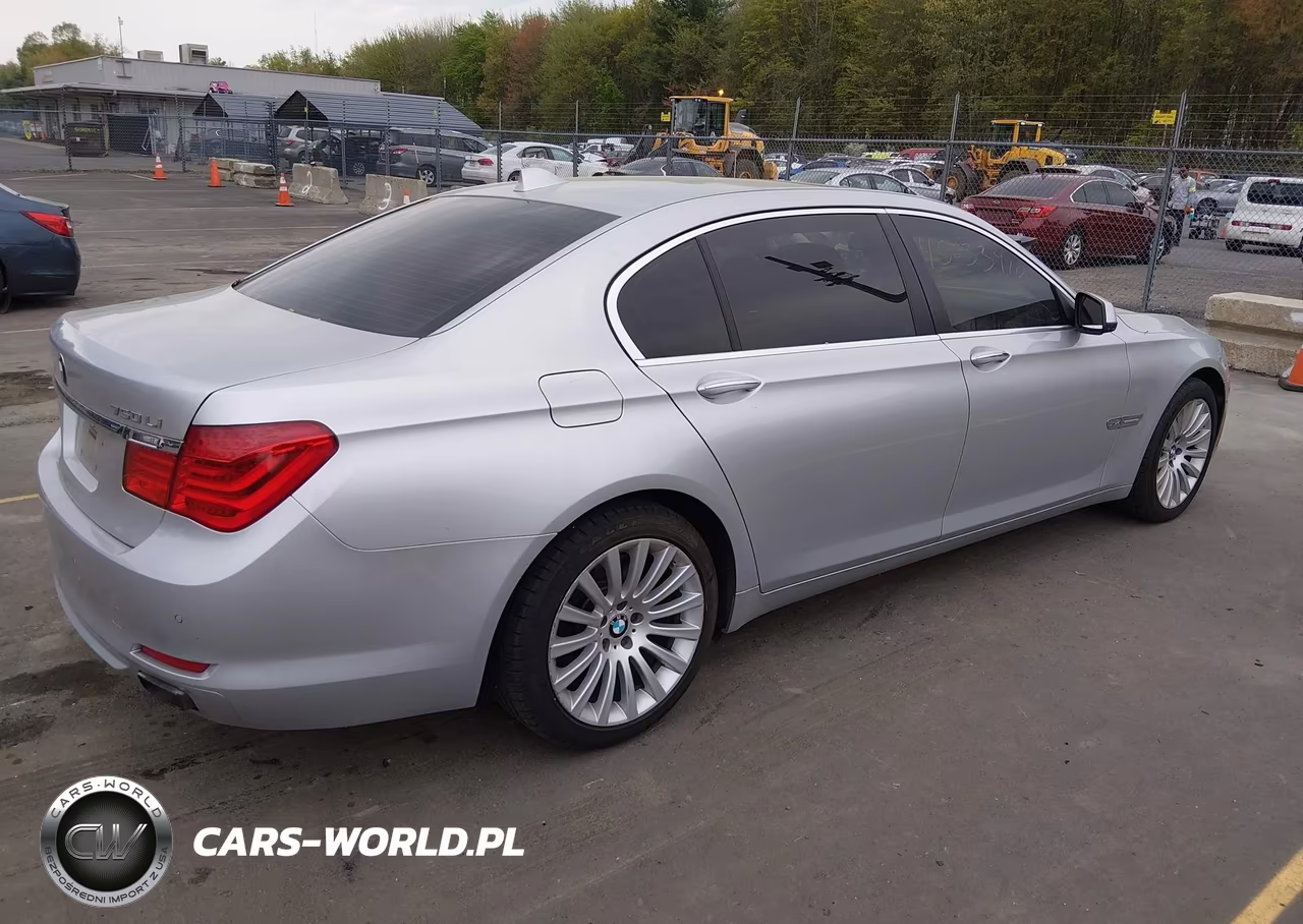 2010 BMW 750Li xDrive VIN:WBAKC8C56AC430828 - 4