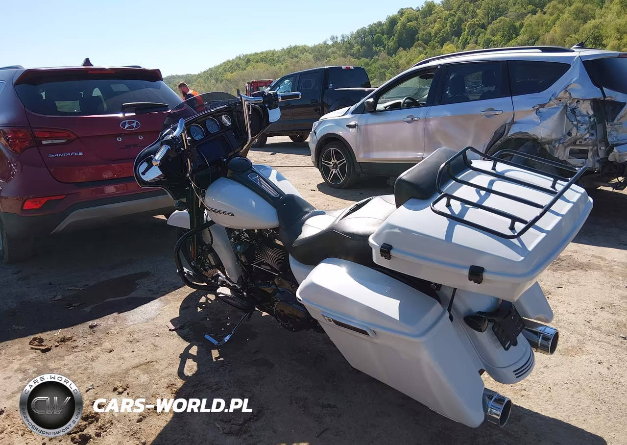 2020 Harley-Davidson Flhxs VIN:1HD1KRP18LB622385 - 3