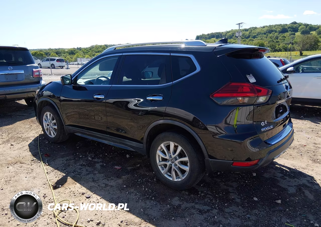 2018 Nissan Rogue Sv VIN:KNMAT2MV1JP560812 - 3