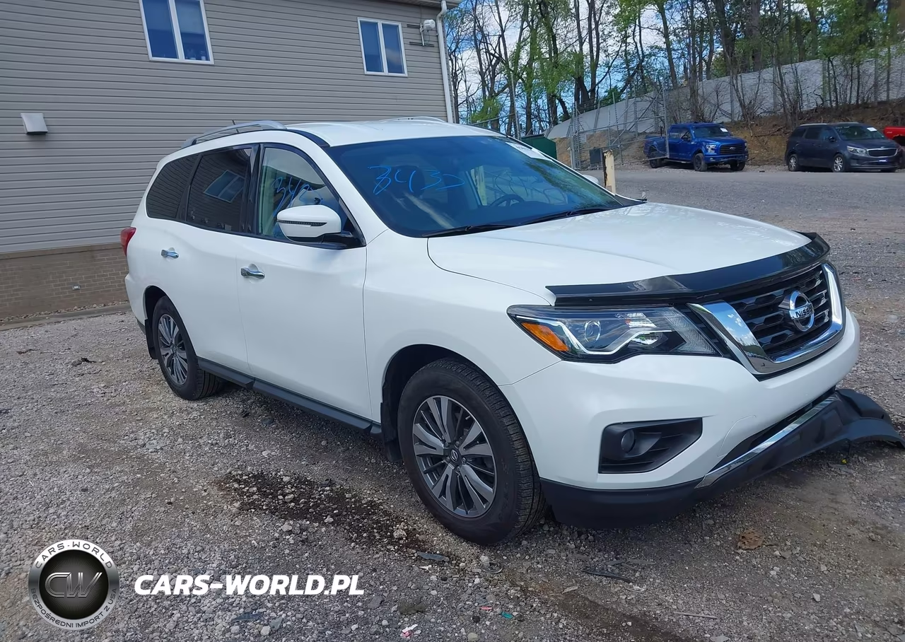 2018 Nissan Pathfinder Sv