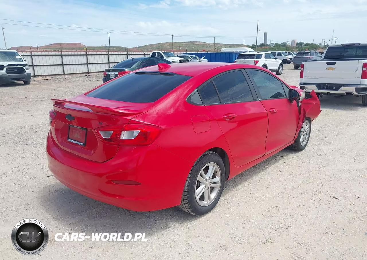 2017 Chevrolet Cruze Lt Auto VIN:1G1BE5SM4H7217456 - 4