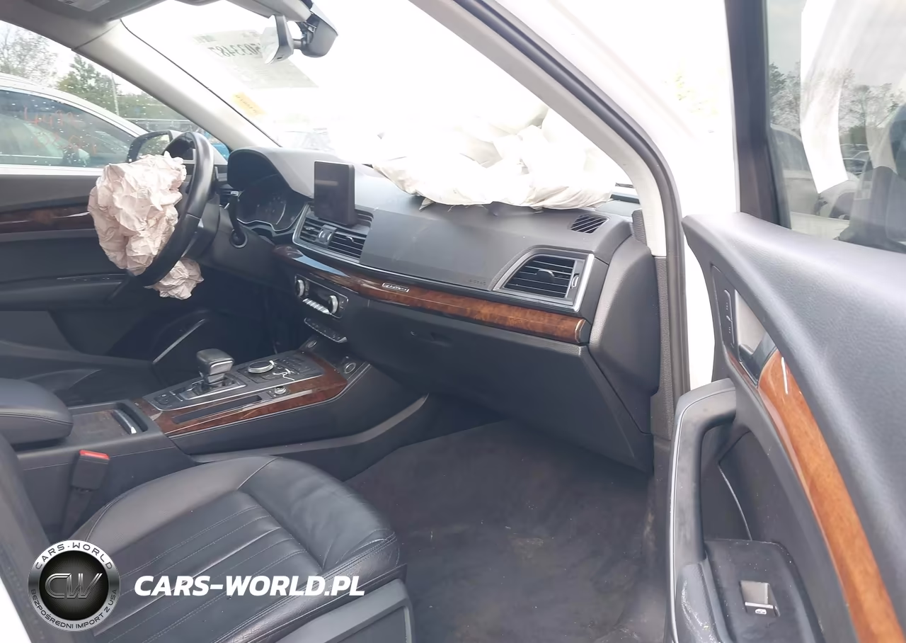 2020 Audi Q5 Premium 45 Tfsi Quattro S Tronic-Titanium Premium 45 Tfsi Quattro S Tronic VIN:WA1ANAFY9L2064016 - 5