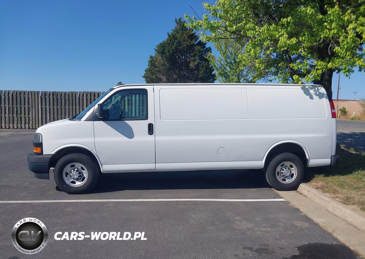 2018 Chevrolet Express 3500 Work Van VIN:1GCZGHFGXJ1233031 - 13