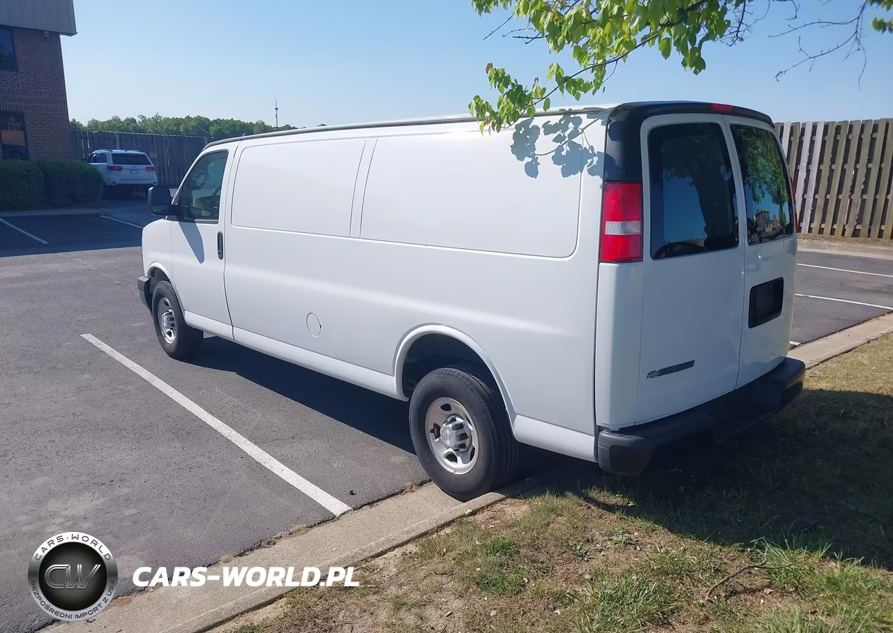 2018 Chevrolet Express 3500 Work Van VIN:1GCZGHFGXJ1233031 - 3