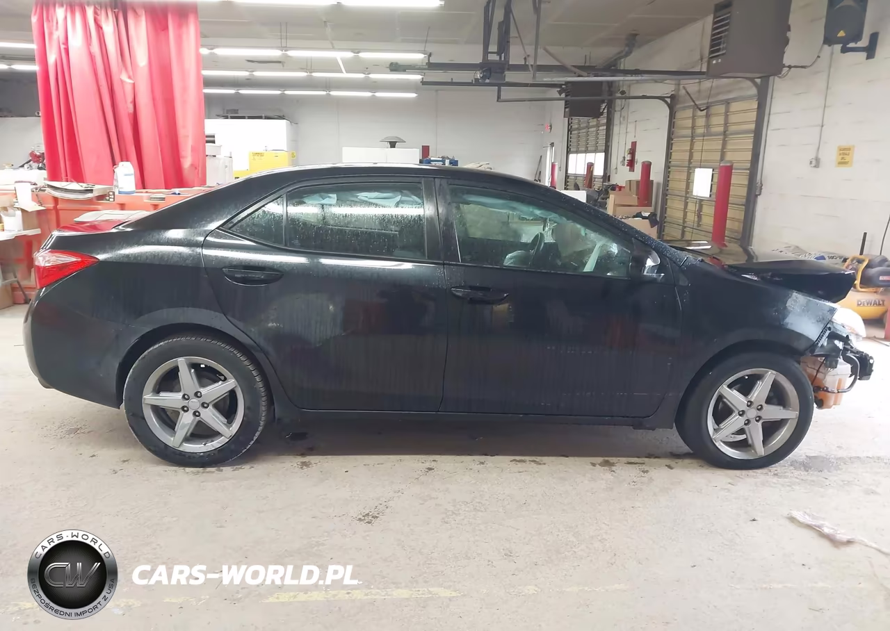 2019 Toyota Corolla Le VIN:5YFBURHE4KP933121 - 13