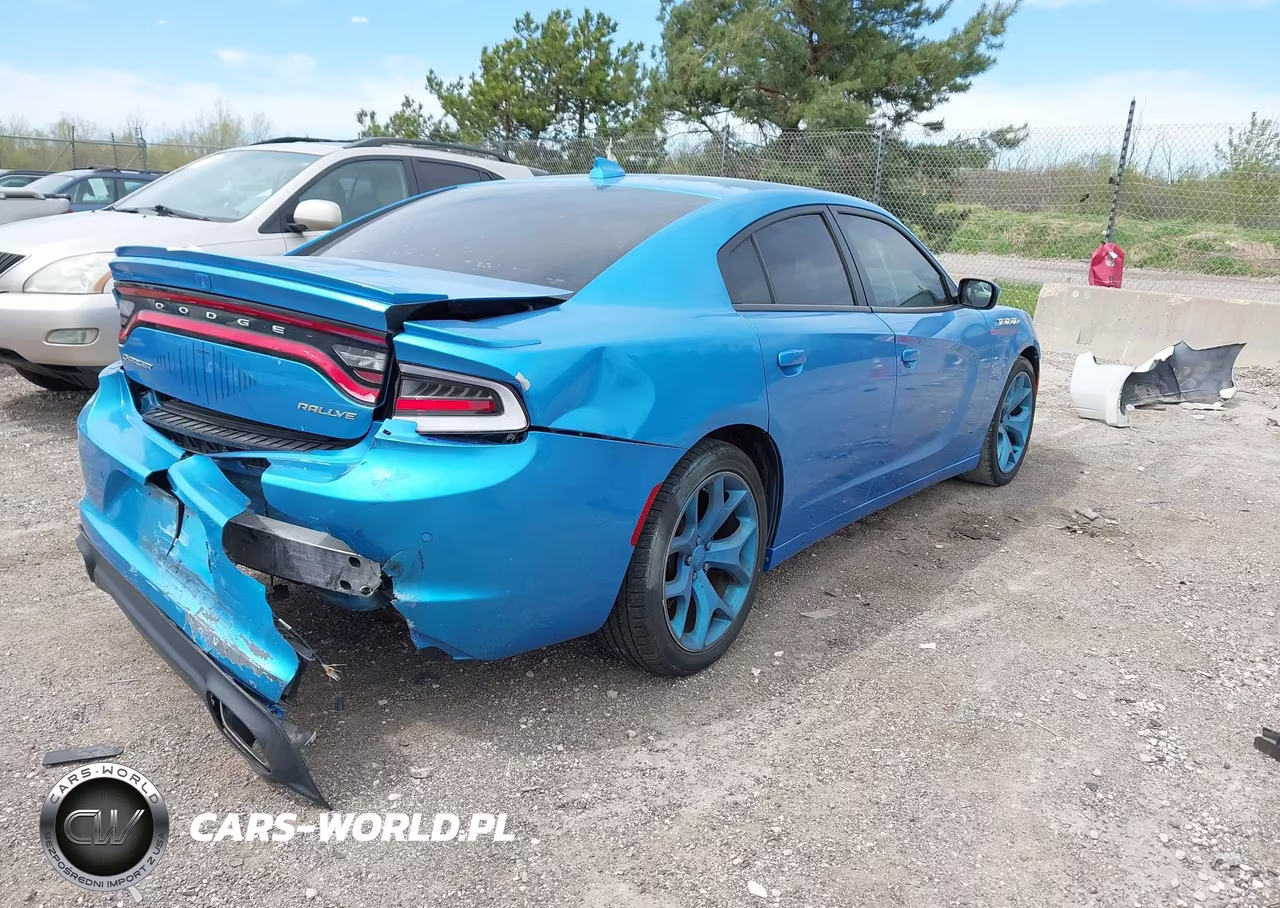 2015 Dodge Charger Sxt VIN:2C3CDXHGXFH826049 - 4