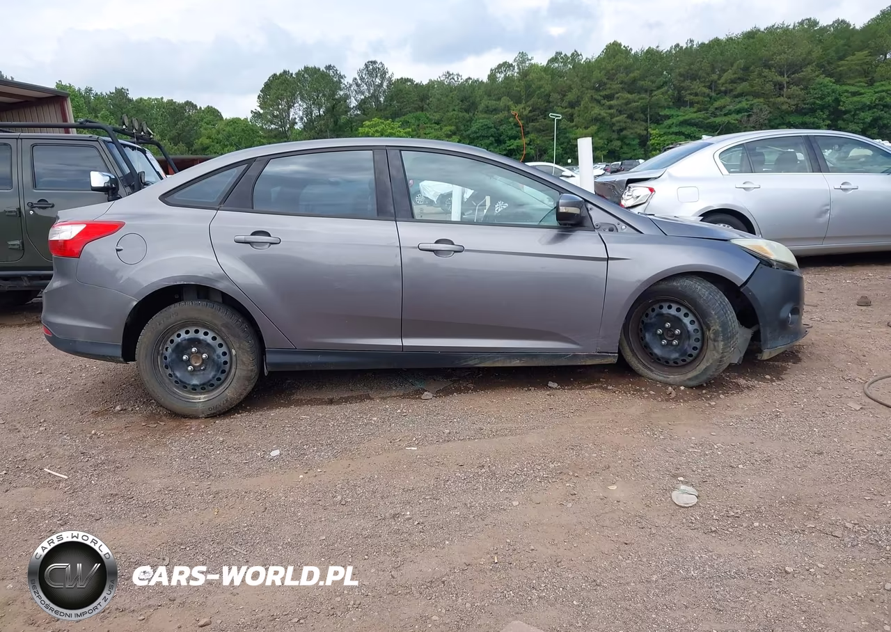 2012 Ford Focus Se VIN:1FAHP3F26CL186614 - 14