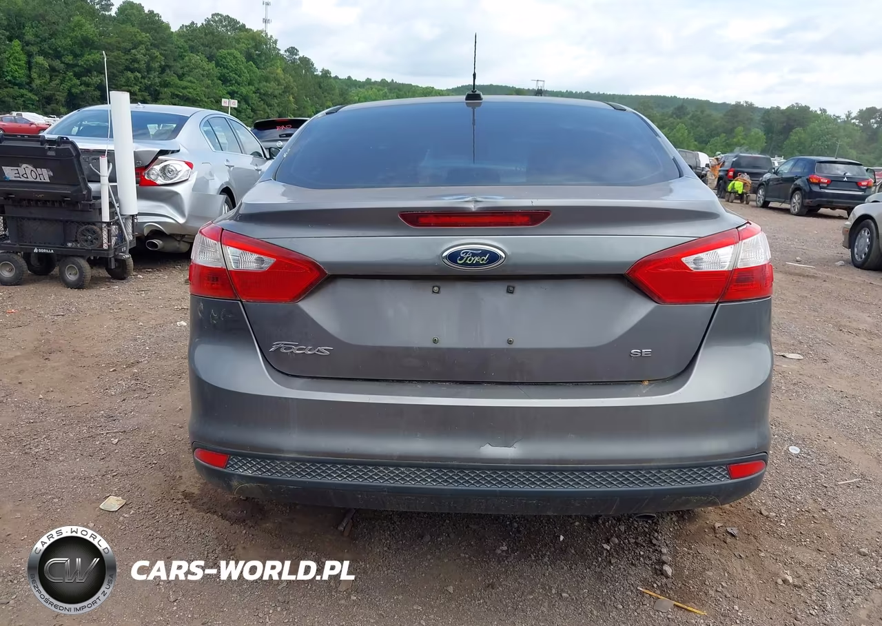 2012 Ford Focus Se VIN:1FAHP3F26CL186614 - 17