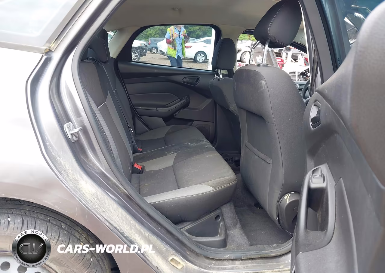 2012 Ford Focus Se VIN:1FAHP3F26CL186614 - 8