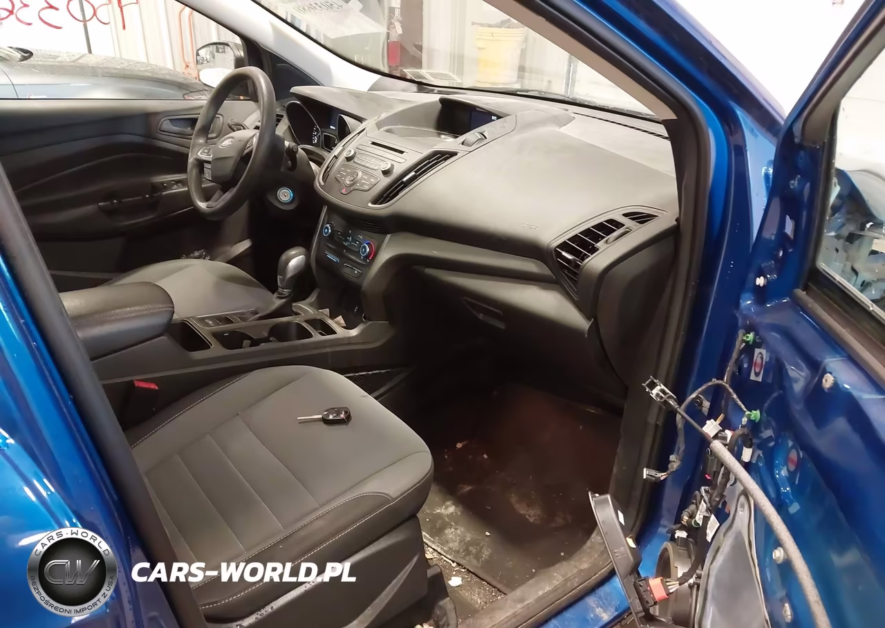 2017 Ford Escape S VIN:1FMCU0F7XHUC32532 - 5