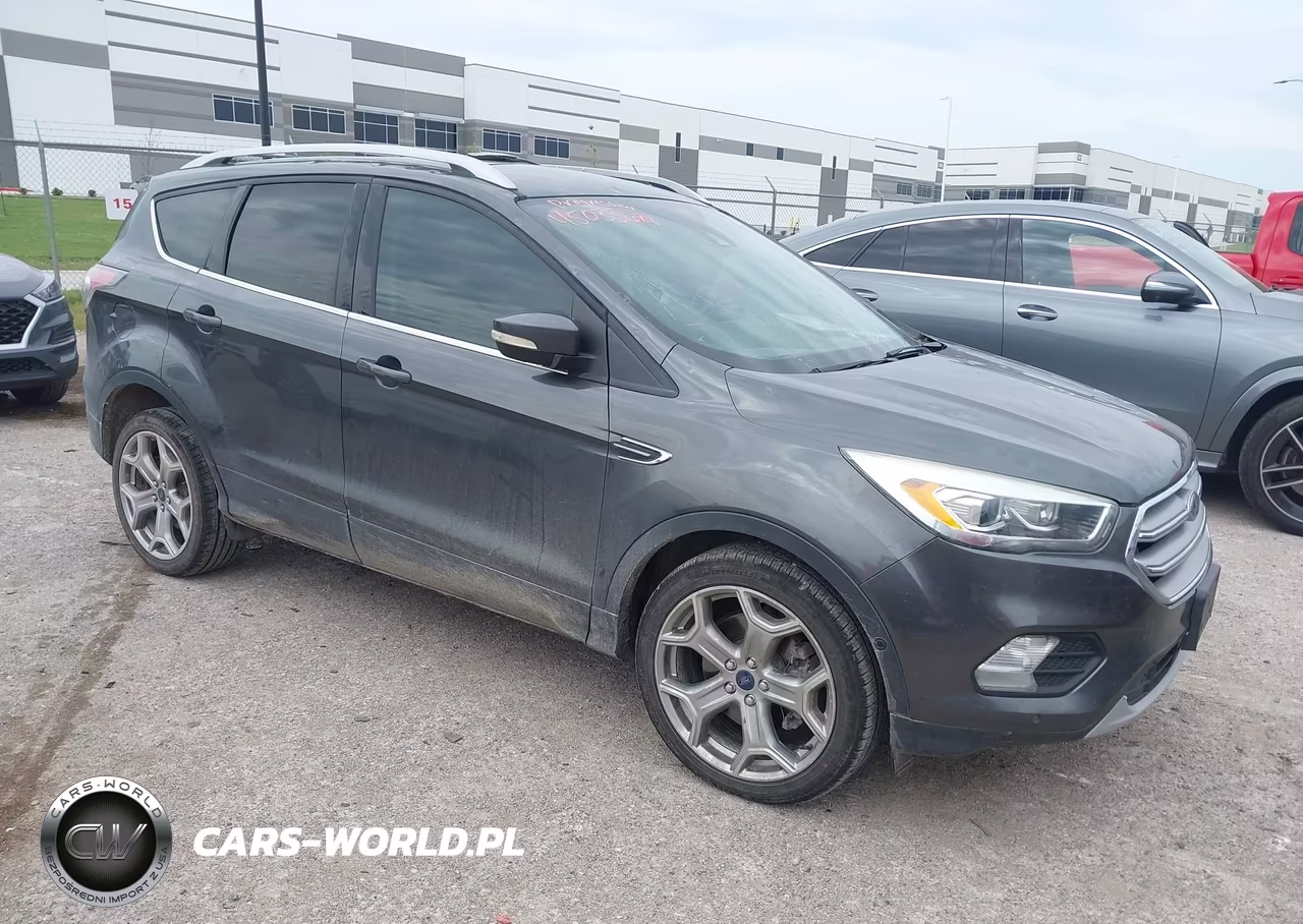 2017 Ford Escape Titanium – zdjęcie 1 z 16