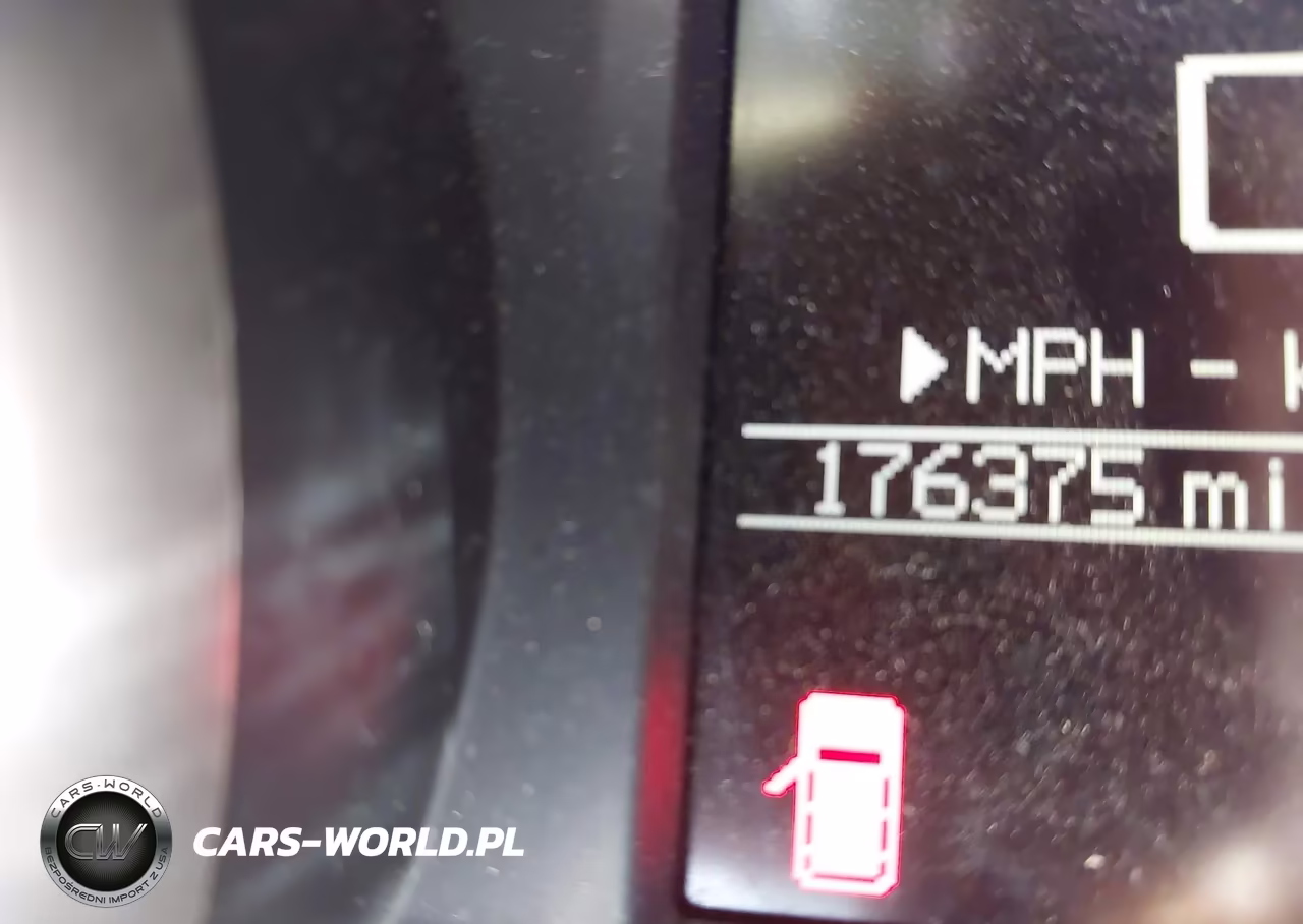 2013 Jeep Grand Cherokee Overland VIN:1C4RJECT9DC632488 - 16