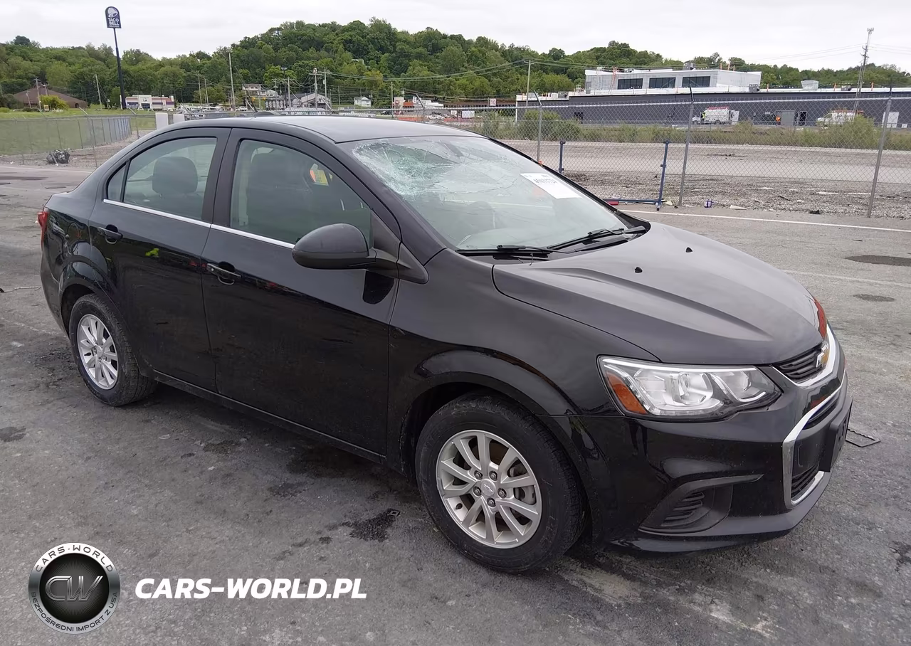 2019 Chevrolet Sonic Lt Auto – zdjęcie 1 z 16