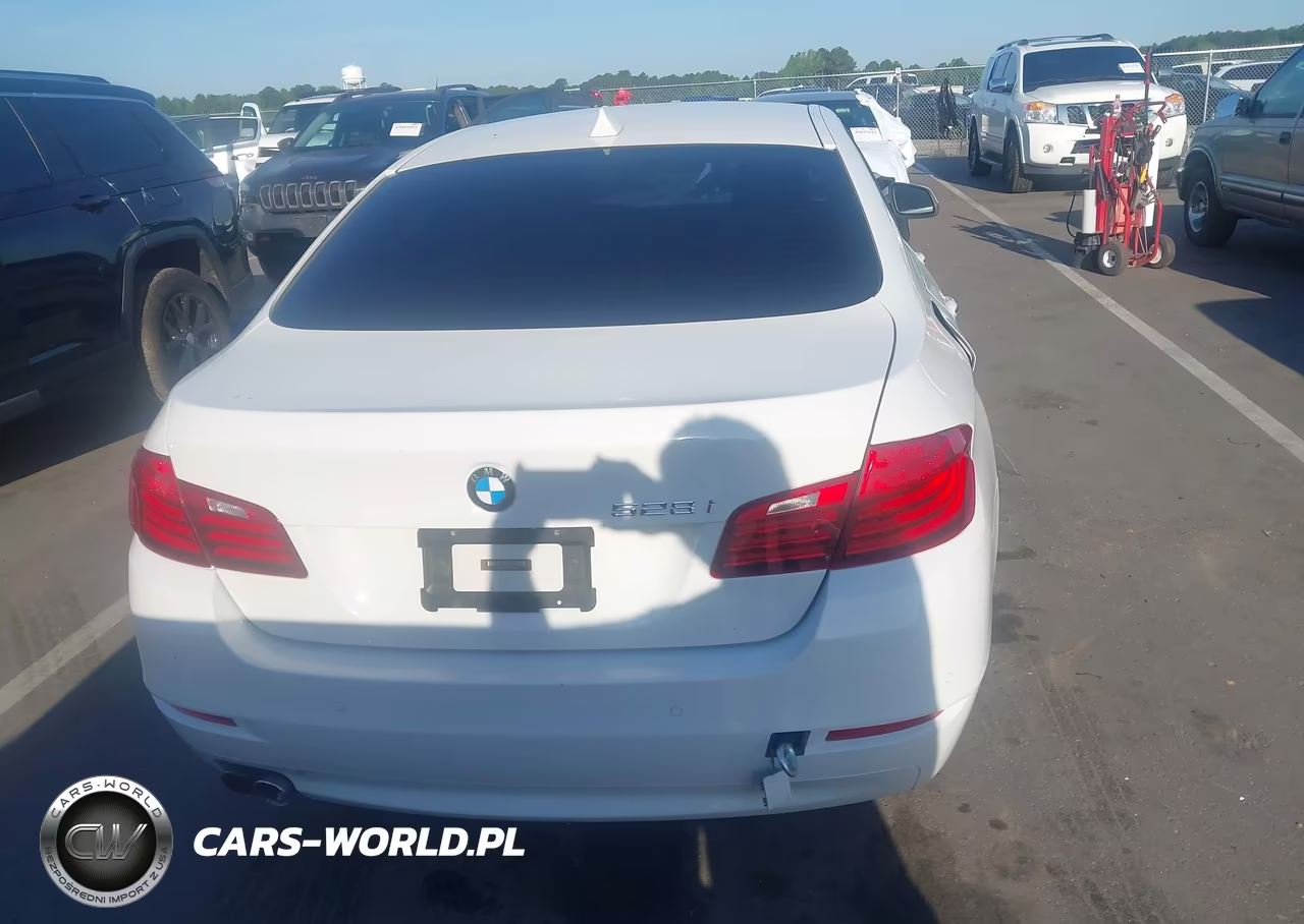 2016 BMW 528I VIN:WBA5A5C52GD528498 - 16