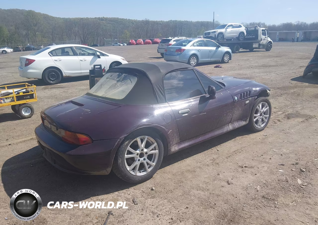 1999 BMW Z3 2.3 VIN:4USCH9330XLF80775 - 4