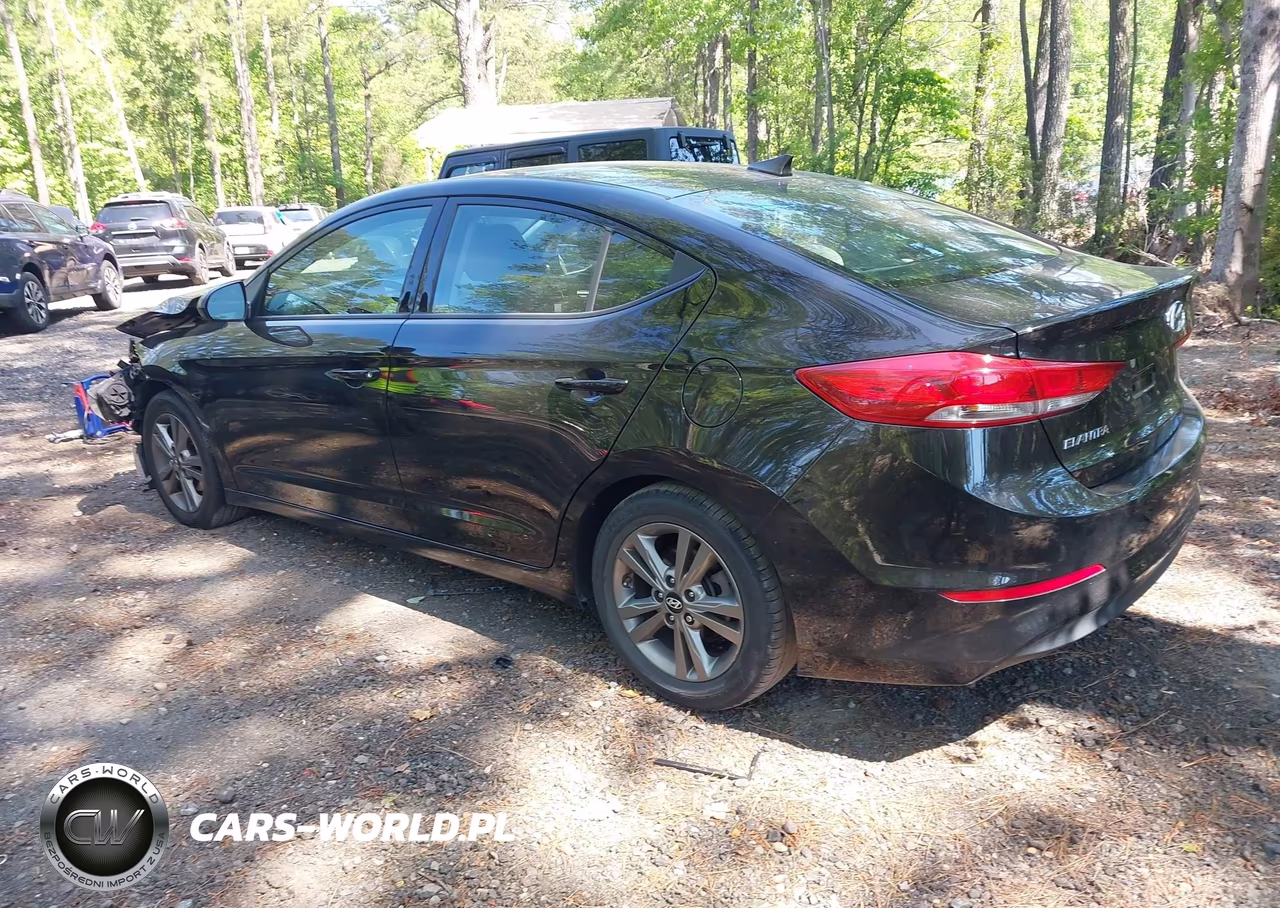2018 Hyundai Elantra Sel VIN:5NPD84LF4JH324364 - 3