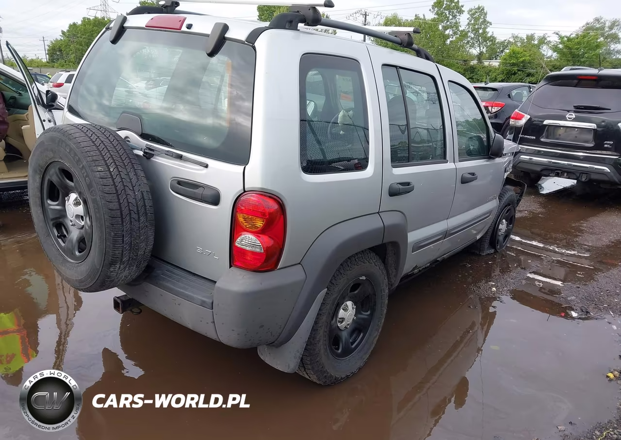 2004 Jeep Liberty Sport VIN:1J4GL48K24W286546 - 4