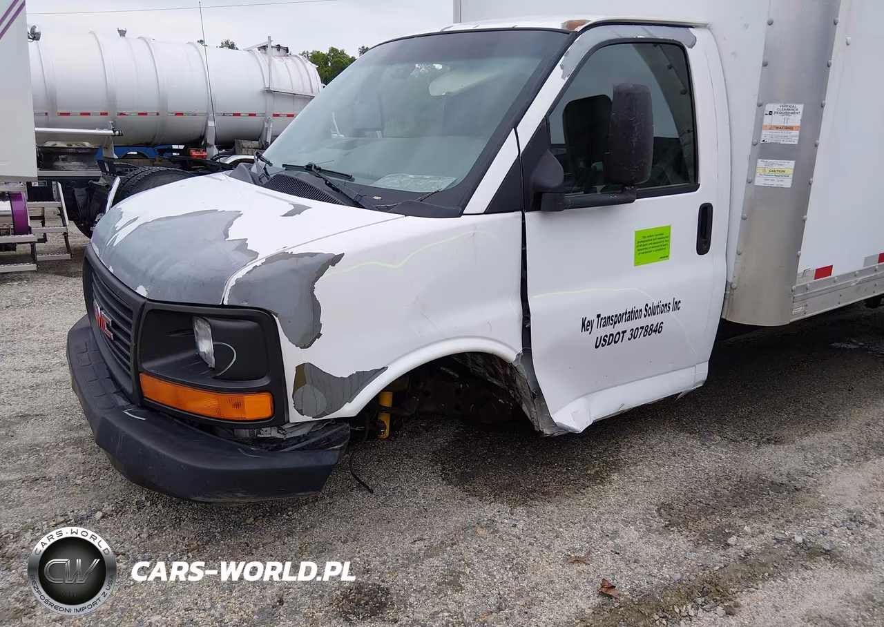 2011 GMC Savana Cutaway Work Van VIN:1GD374CA7B1903839 - 11