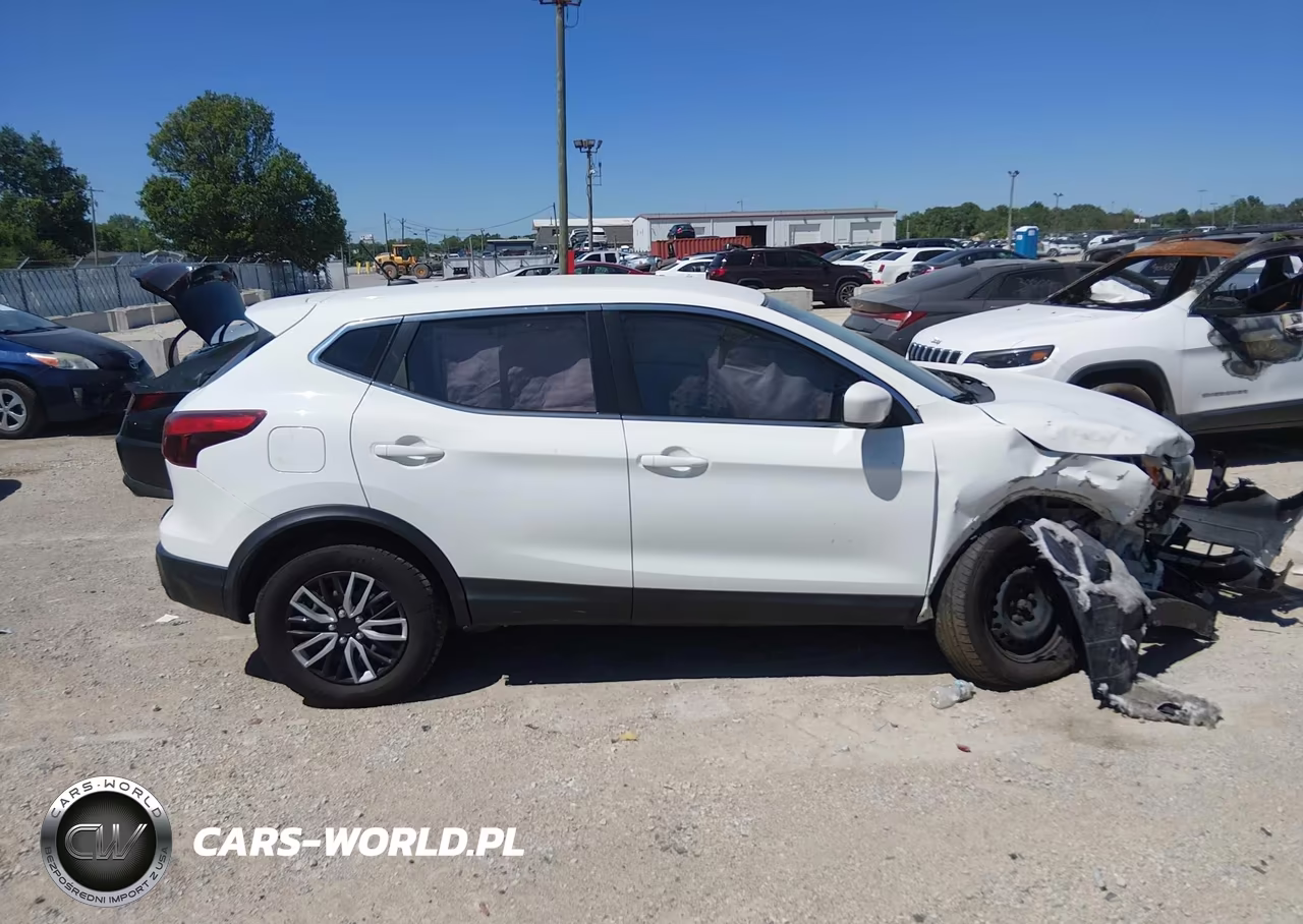 2019 Nissan Rogue Sport S VIN:JN1BJ1CR9KW313346 - 13