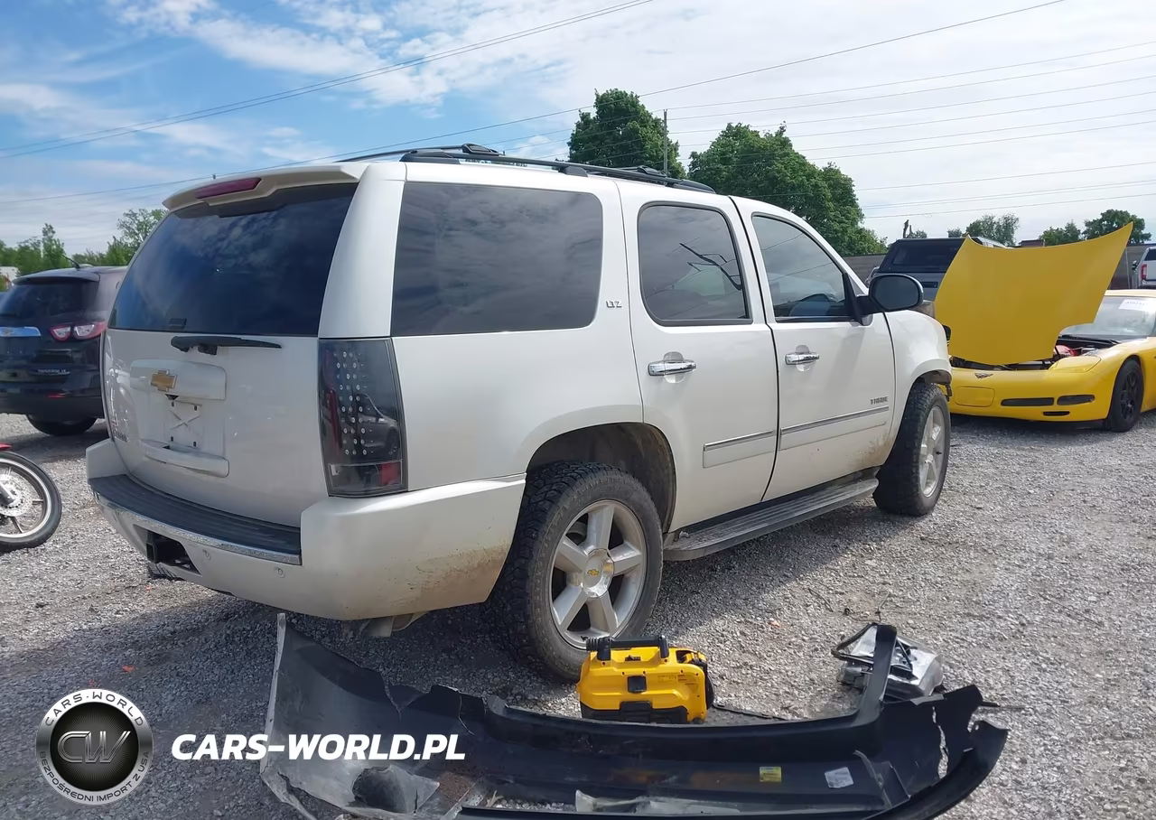 2012 Chevrolet Tahoe Ltz VIN:1GNSKCE09CR241463 - 4