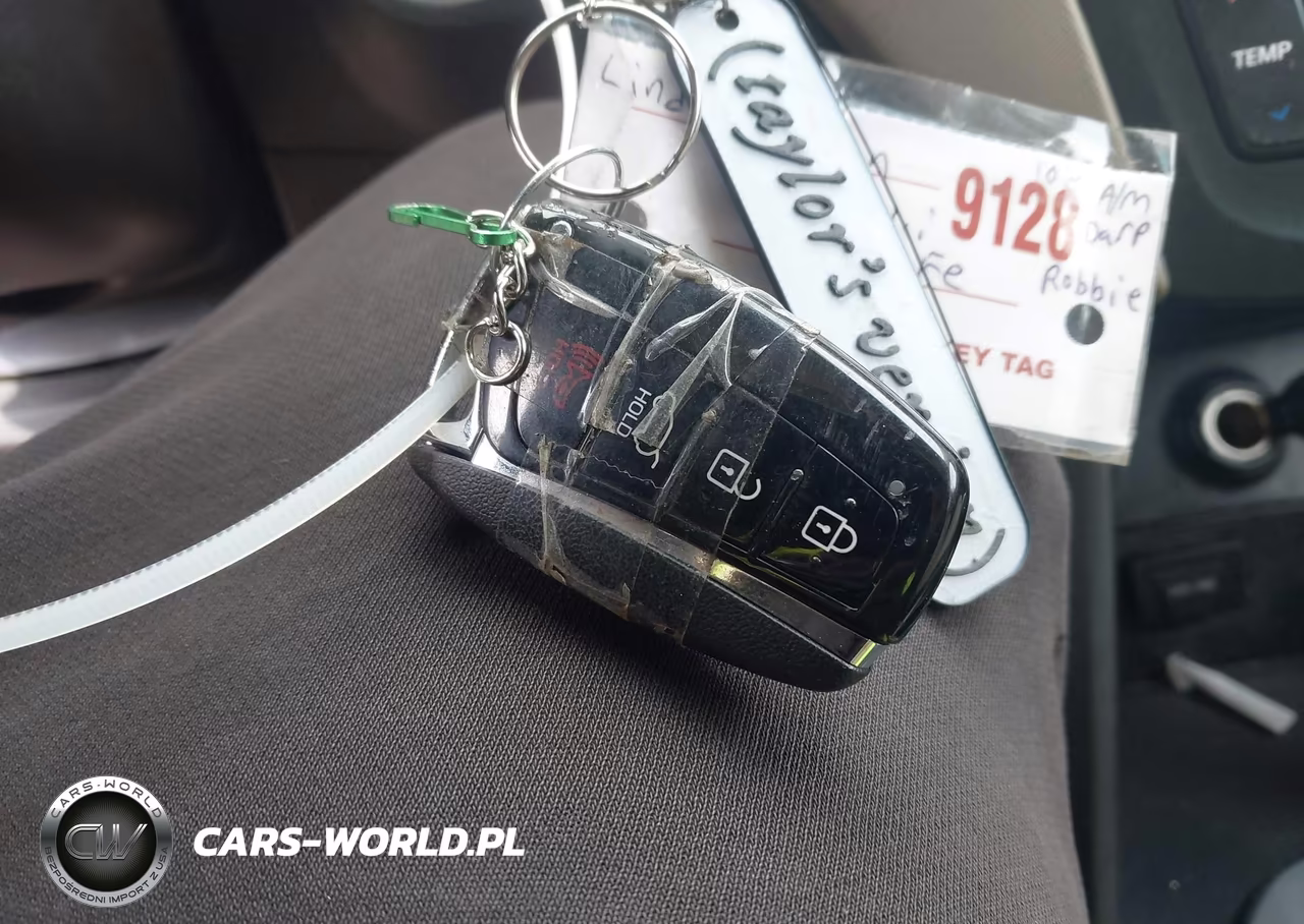 2013 Hyundai Santa Fe Sport 2.0T VIN:5XYZUDLA4DG064288 - 11