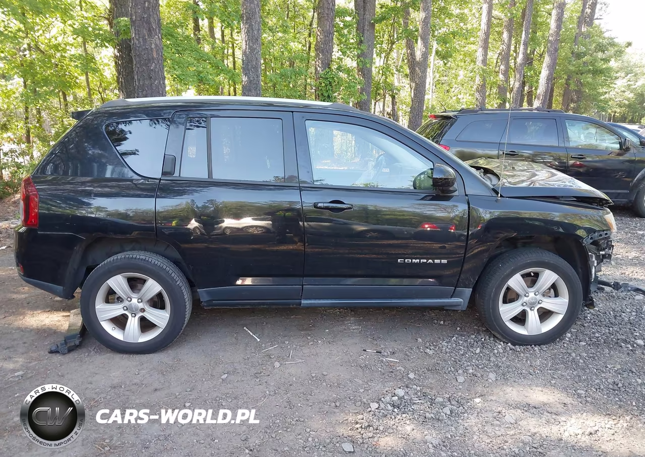 2016 Jeep Compass Latitude VIN:1C4NJDEB0GD617311 - 13