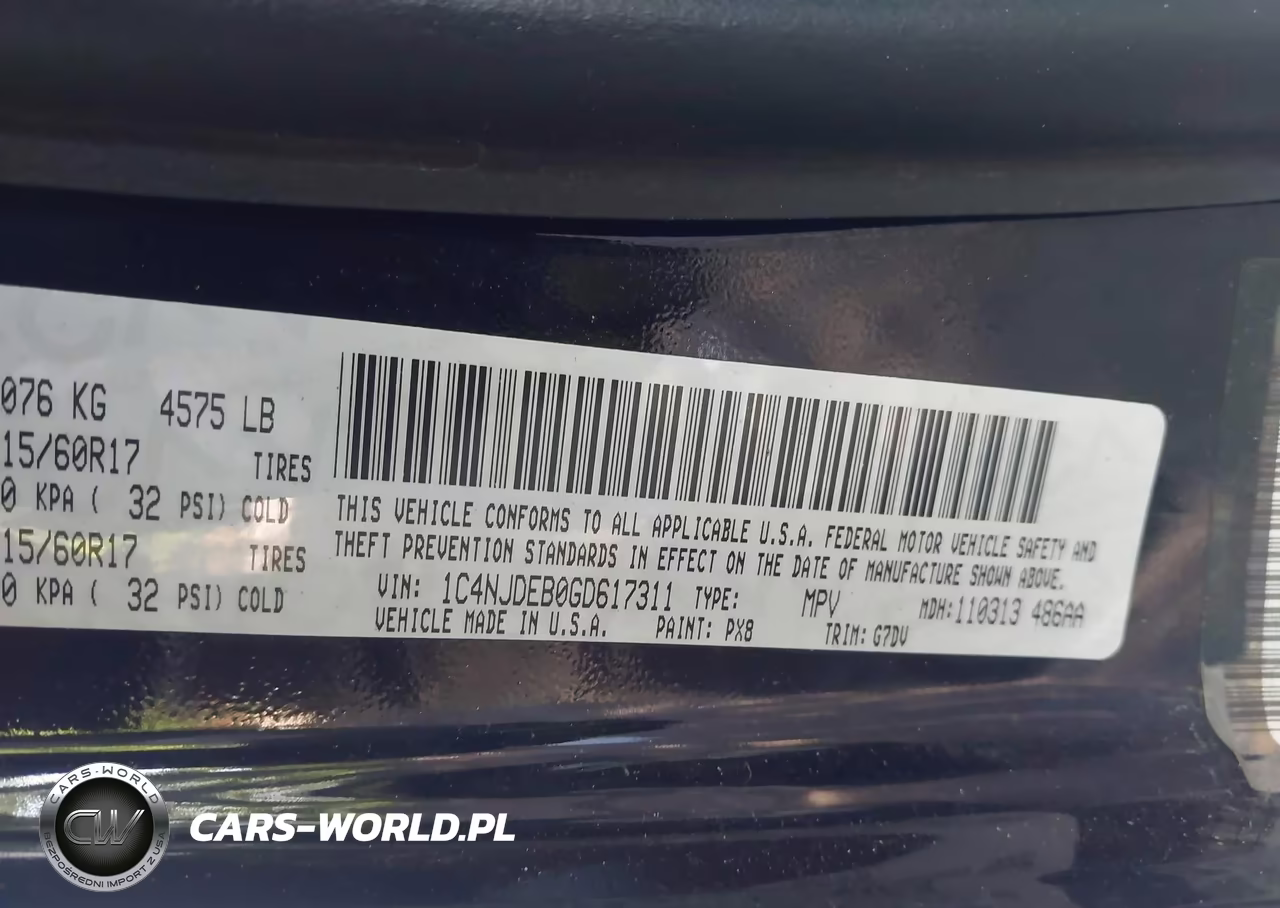 2016 Jeep Compass Latitude VIN:1C4NJDEB0GD617311 - 9