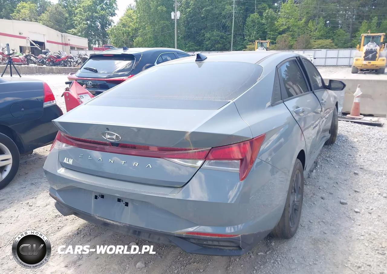 2022 Hyundai Elantra Sel VIN:KMHLM4AG9NU283840 - 4
