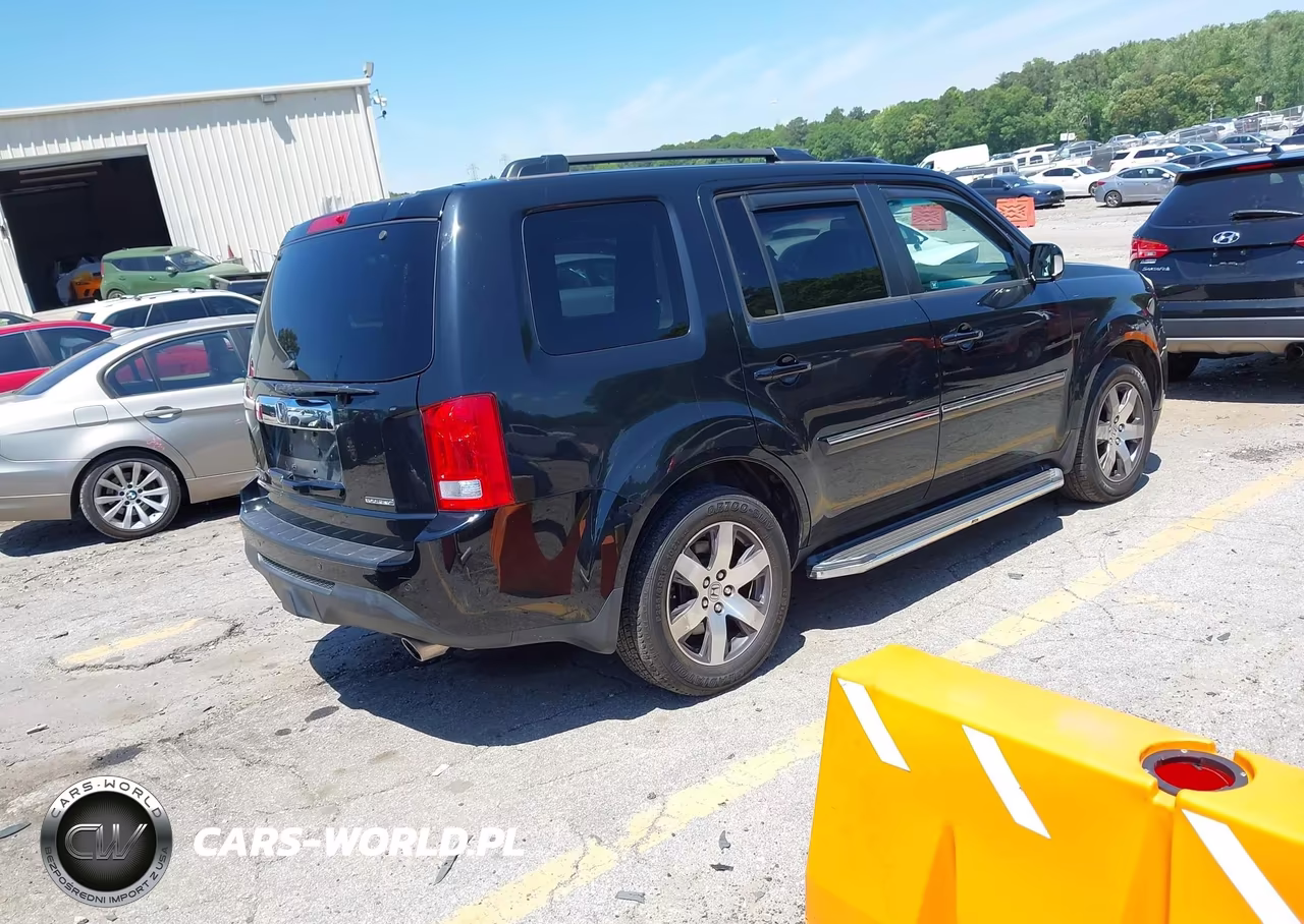 2012 Honda Pilot Touring VIN:5FNYF3H90CB041935 - 4