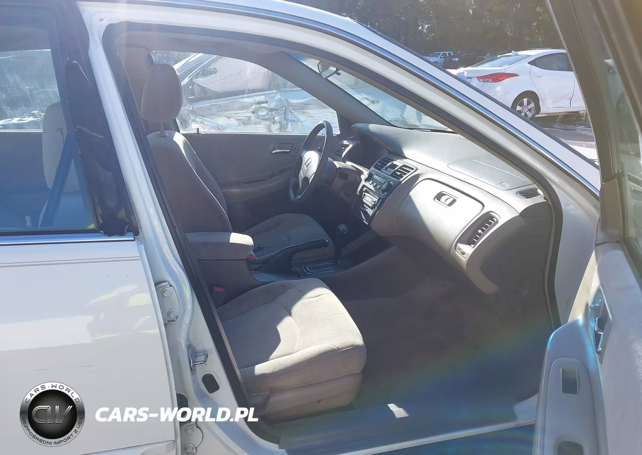 2002 Honda Accord 2.3 Lx VIN:3HGCG56442G701138 - 5