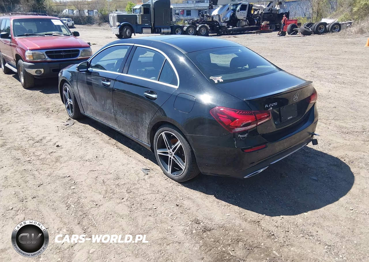 2019 Mercedes-Benz A 220 VIN:WDD3G4EB1KW019897 - 3