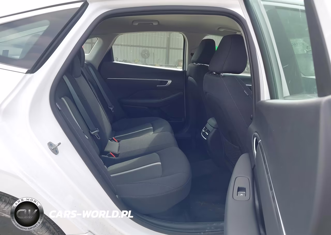 2026 Hyundai Sonata Hybrid Blue VIN:KMHL24JJ7TA156276 - 8