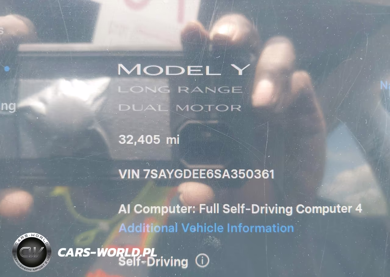 2025 Tesla Model Y Long Range Dual Motor All-Wheel Drive VIN:7SAYGDEE6SA350361 - 7