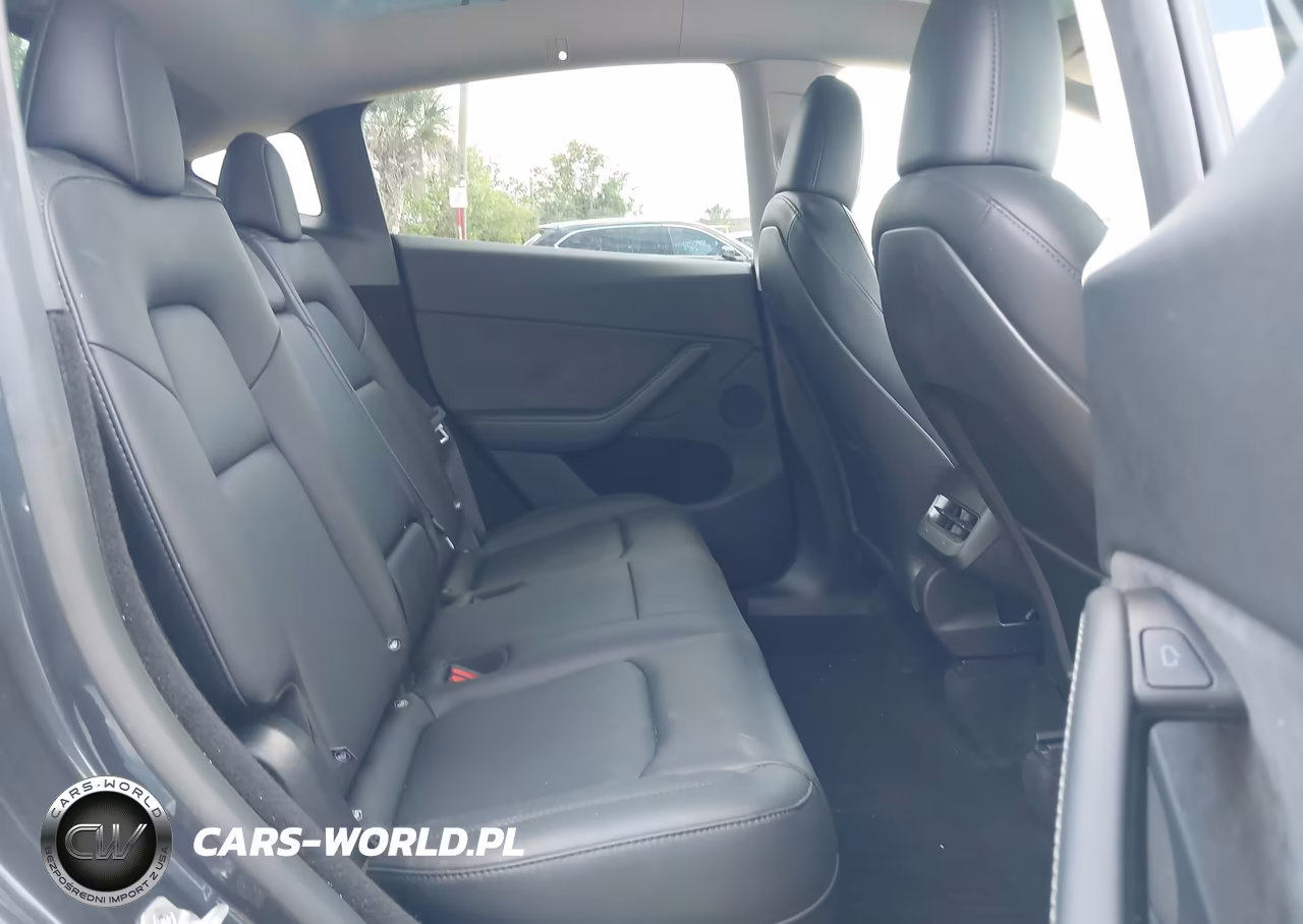 2025 Tesla Model Y Long Range Dual Motor All-Wheel Drive VIN:7SAYGDEE6SA350361 - 8