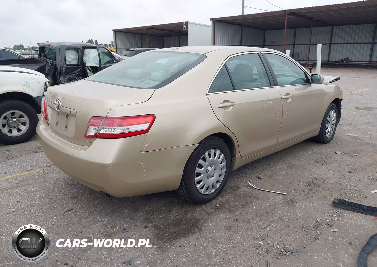 2010 Toyota Camry Le VIN:4T1BF3EK6AU058798 - 4