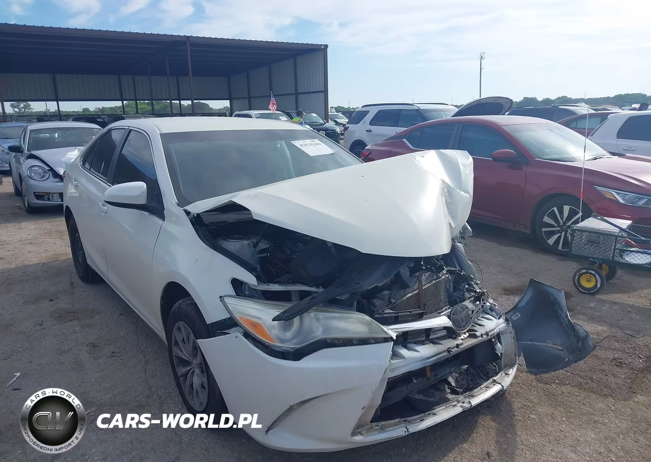 2017 Toyota Camry Le – zdjęcie 1 z 16