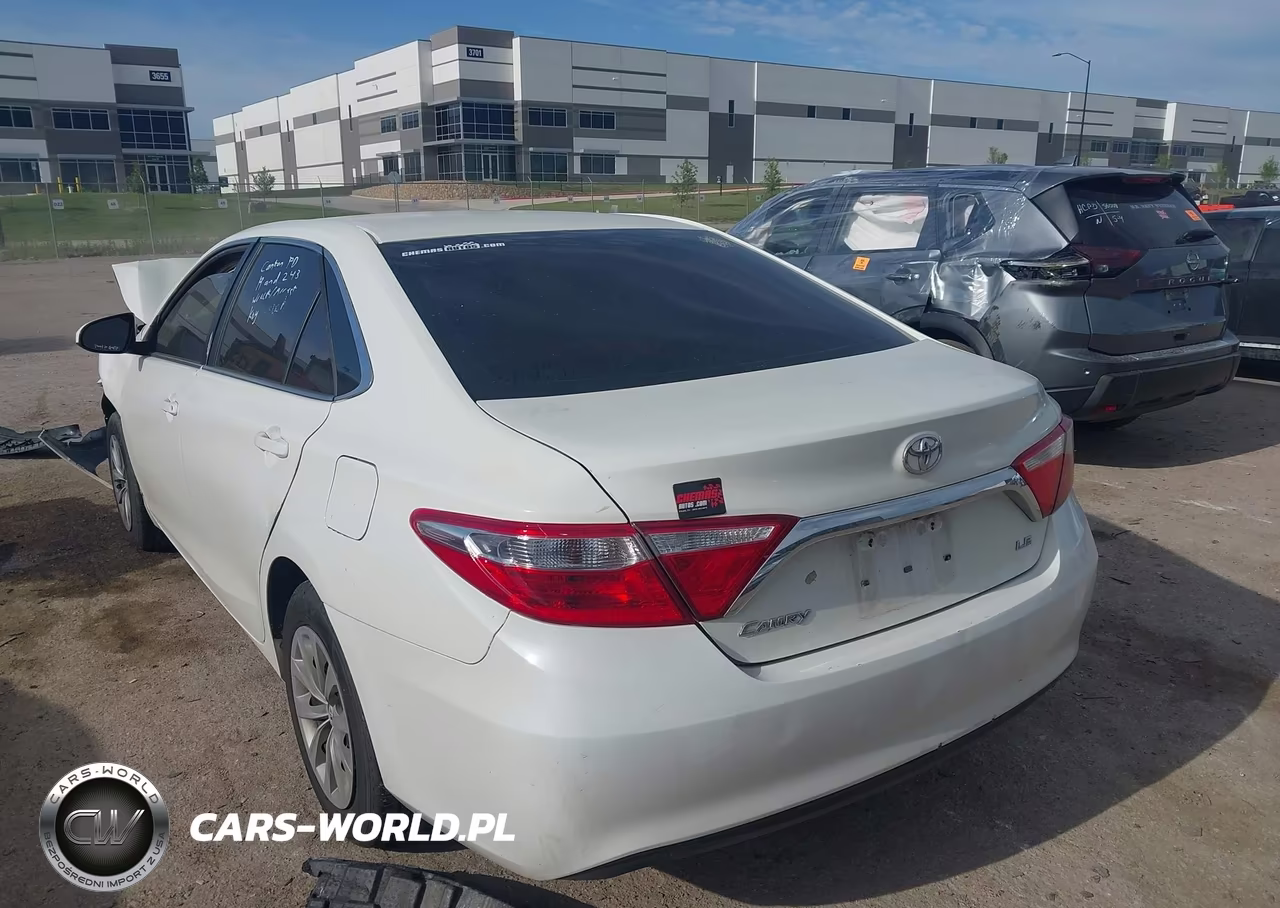 2017 Toyota Camry Le VIN:4T1BF1FK2HU441375 - 3