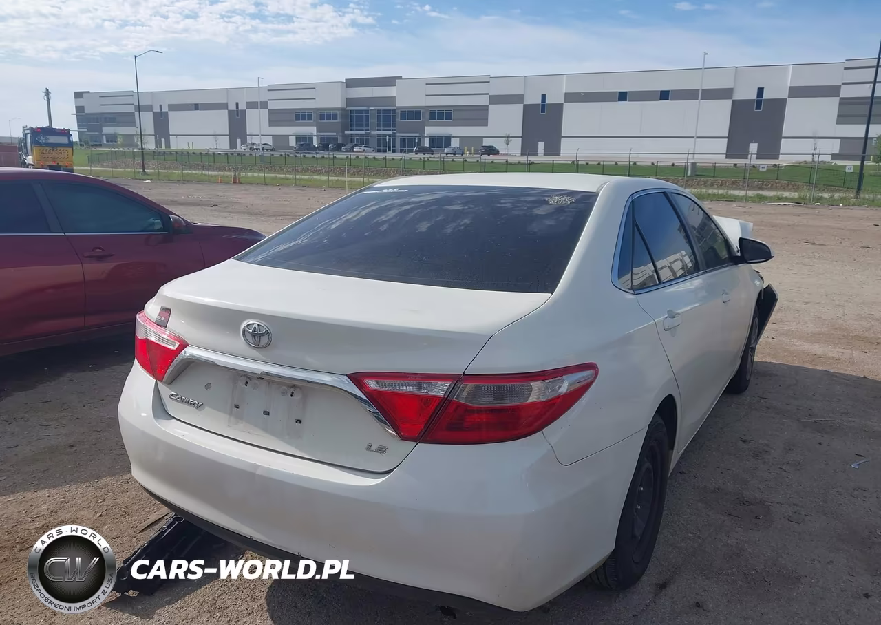 2017 Toyota Camry Le VIN:4T1BF1FK2HU441375 - 4